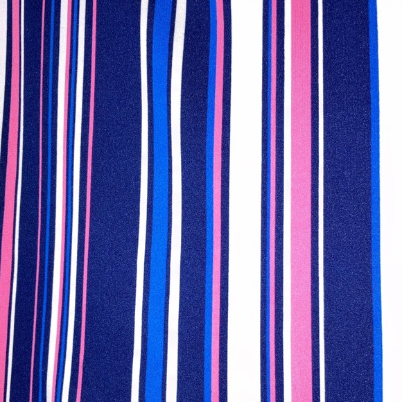 Women’s Long Short Sleeve Striped Dress - Picture 4 of 6